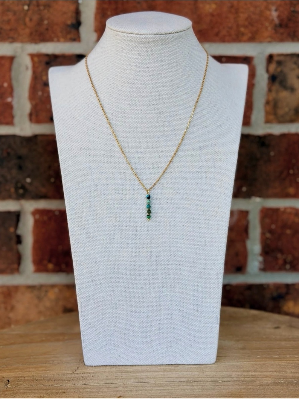 Dainty Round Turquoise Gold Pendant Necklace